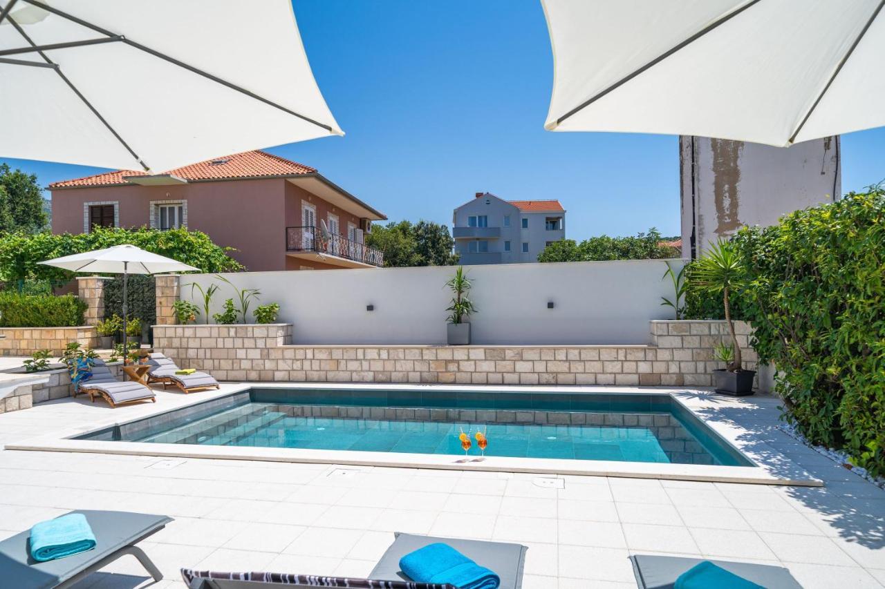 Key Apartment *