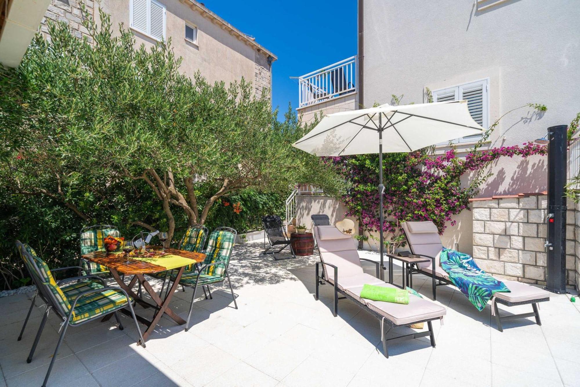 Key Apartment *